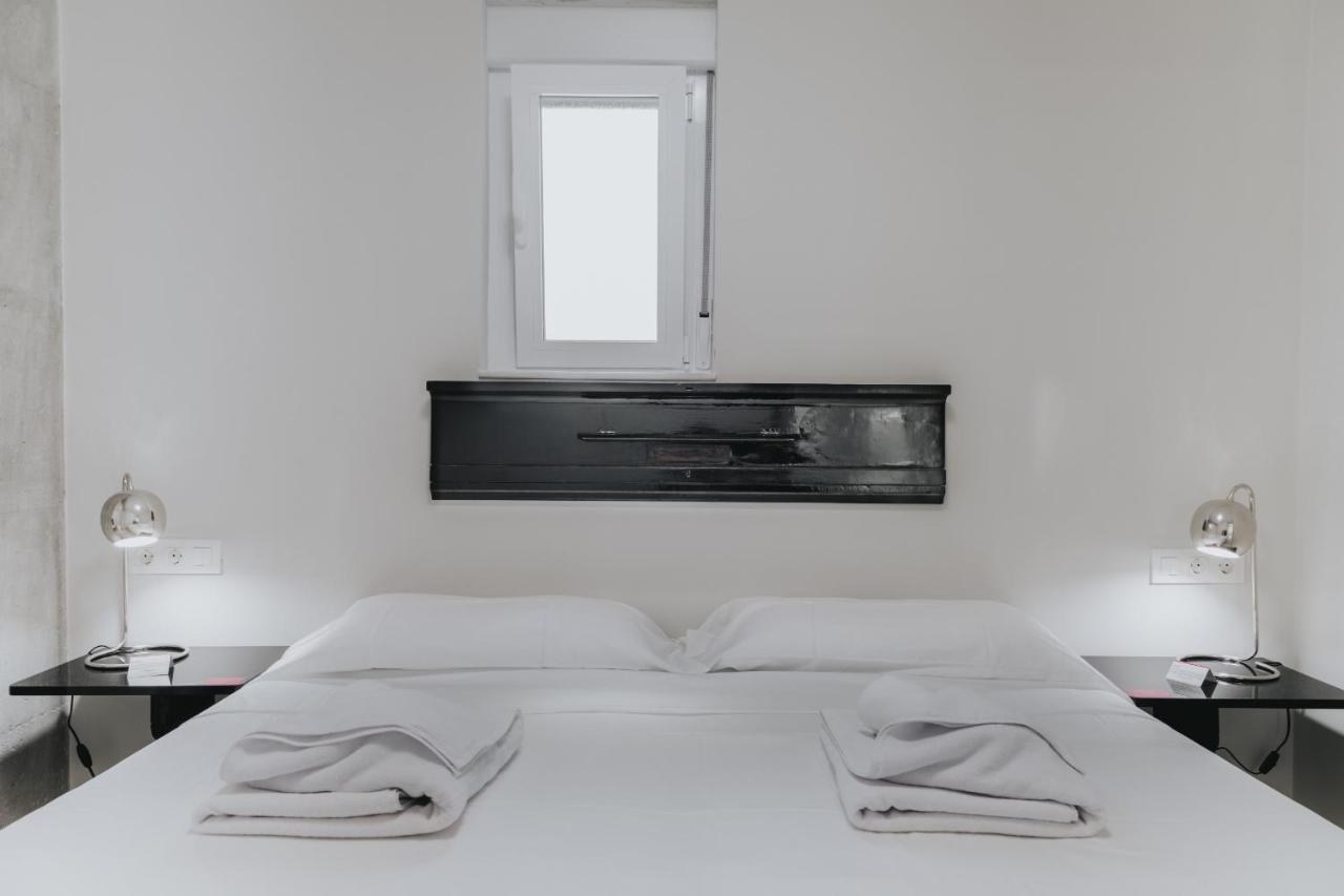 Six Apartments By Caleta Homes Malaga Bagian luar foto