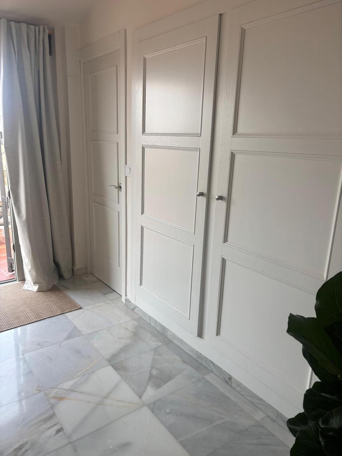 Six Apartments By Caleta Homes Malaga Bagian luar foto